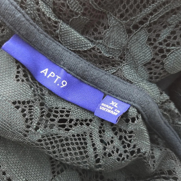 Hunter Green Lace Sleeves Dress - Picture 7 of 8